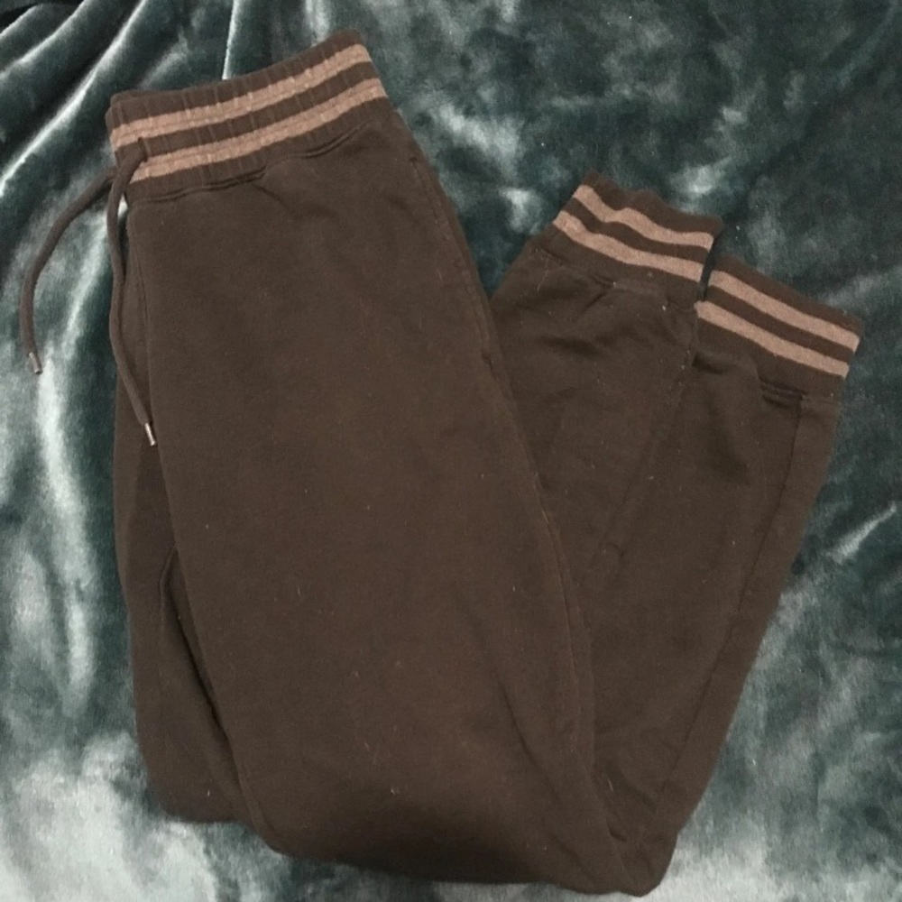 women’s joggers